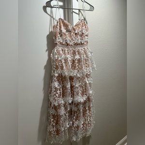 VICI dress white with nude undertone